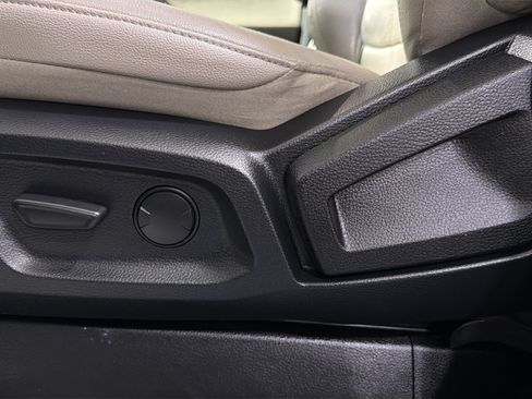 Used 2019 Ford Ranger Lariat w/ Equipment Group 501A Mid AWD/4WD image 26