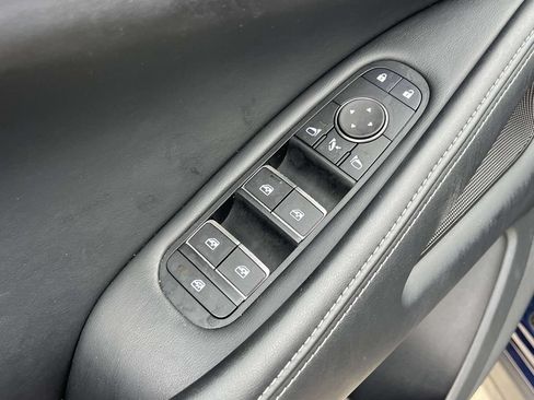 Used 2025 INFINITI QX60 Pure w/ Cargo Package FWD image 17