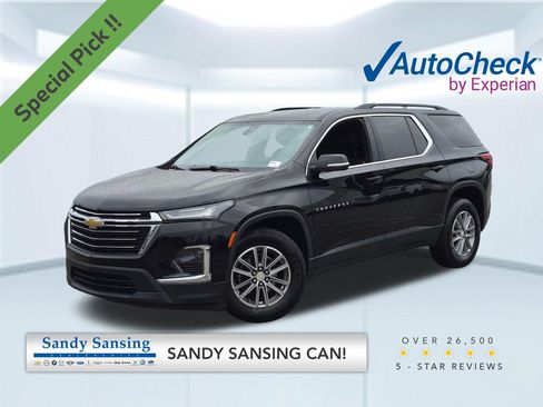 Used 2023 Chevrolet Traverse LT FWD image 1
