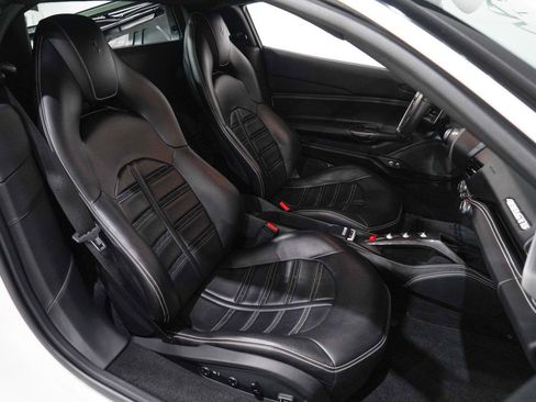 Used 2016 Ferrari 488 GTB image 17