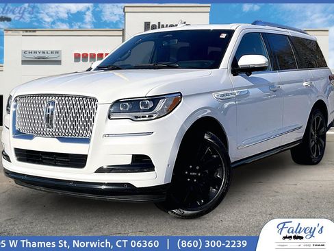 Used 2024 Lincoln Navigator Reserve w/ Equipment Group 201A image 1