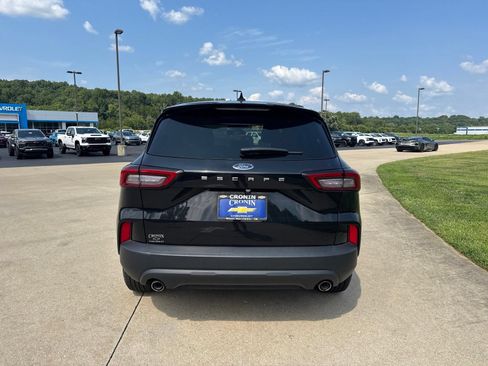 Used 2025 Ford Escape ST-Line FWD image 6