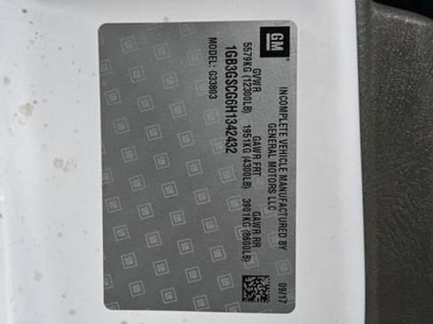 Used 2017 Chevrolet Express 3500 image 8