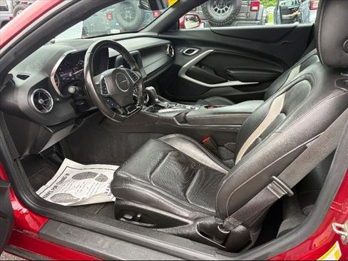 Used 2022 Chevrolet Camaro LT w/ Design Package 1 image 27