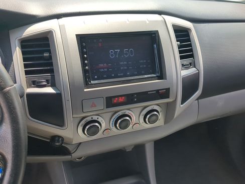 Used 2011 Toyota Tacoma PreRunner w/ SR5 Pkg #2 RWD image 20