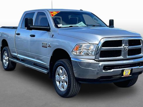 Used 2018 RAM 2500 Tradesman w/ Chrome Appearance Group AWD/4WD image 10