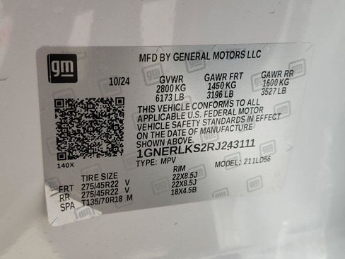 Used 2024 Chevrolet Traverse RS FWD image 34