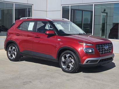 Used 2025 Hyundai Venue SEL