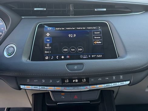 Used 2023 Cadillac XT4 Luxury FWD image 25