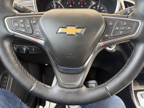 Used 2024 Chevrolet Equinox Premier AWD/4WD image 49