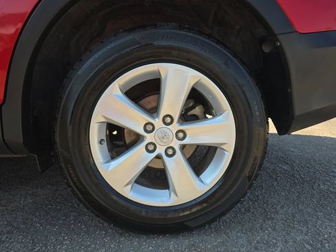 Used 2013 Toyota RAV4 XLE FWD image 38