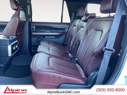 Used 2024 Ford Expedition Limited image 13