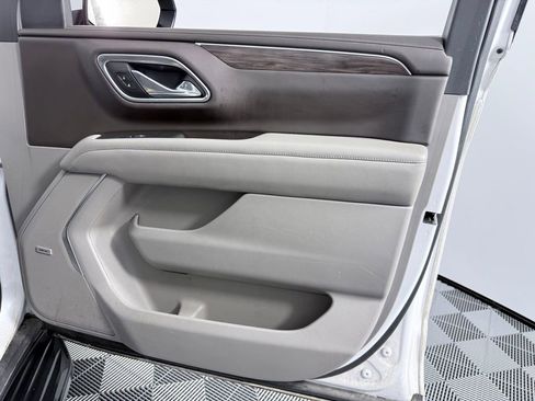 Used 2021 Chevrolet Tahoe LT w/ LT Signature Package image 10