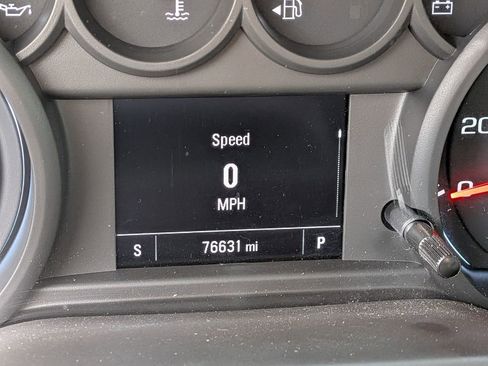 Used 2023 Chevrolet Silverado 1500 Custom image 17