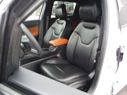 Used 2024 Jeep Compass Limited AWD/4WD image 19
