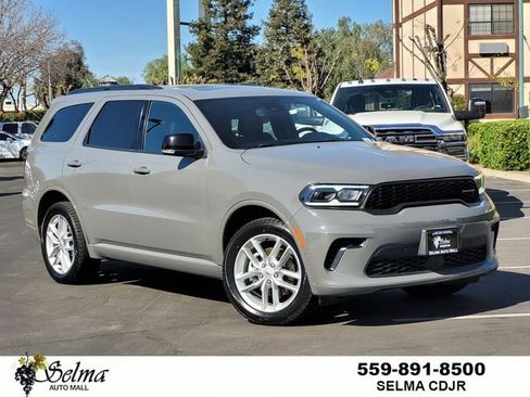 Used 2025 Dodge Durango GT image 1