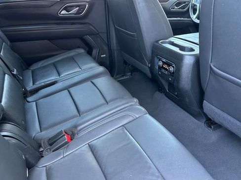 Used 2022 Chevrolet Suburban LT AWD/4WD image 19
