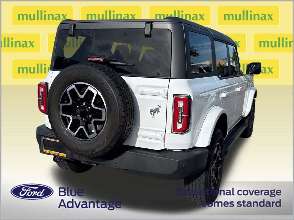 Used 2024 Ford Bronco Outer Banks AWD/4WD image 4