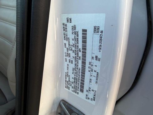 Used 2017 Ford Escape Titanium FWD image 23