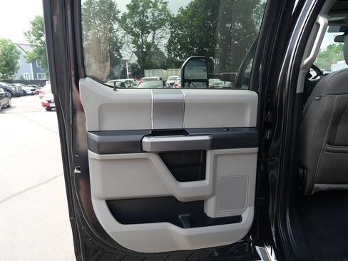 Used 2020 Ford F250 XLT w/ XLT Premium Package AWD/4WD image 27