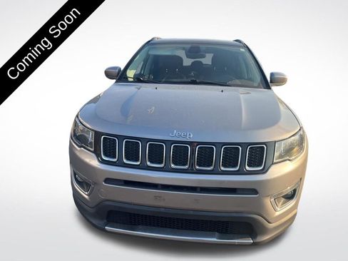 Used 2018 Jeep Compass Limited image 2