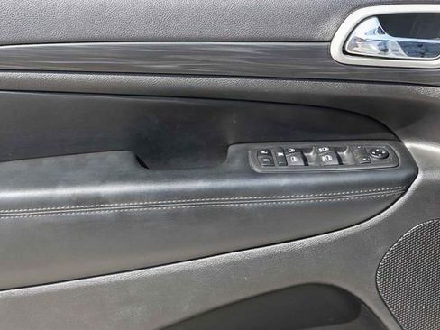 Used 2021 Jeep Grand Cherokee Laredo X RWD image 22