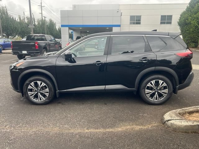 Used 2023 Nissan Rogue SV AWD/4WD image 4