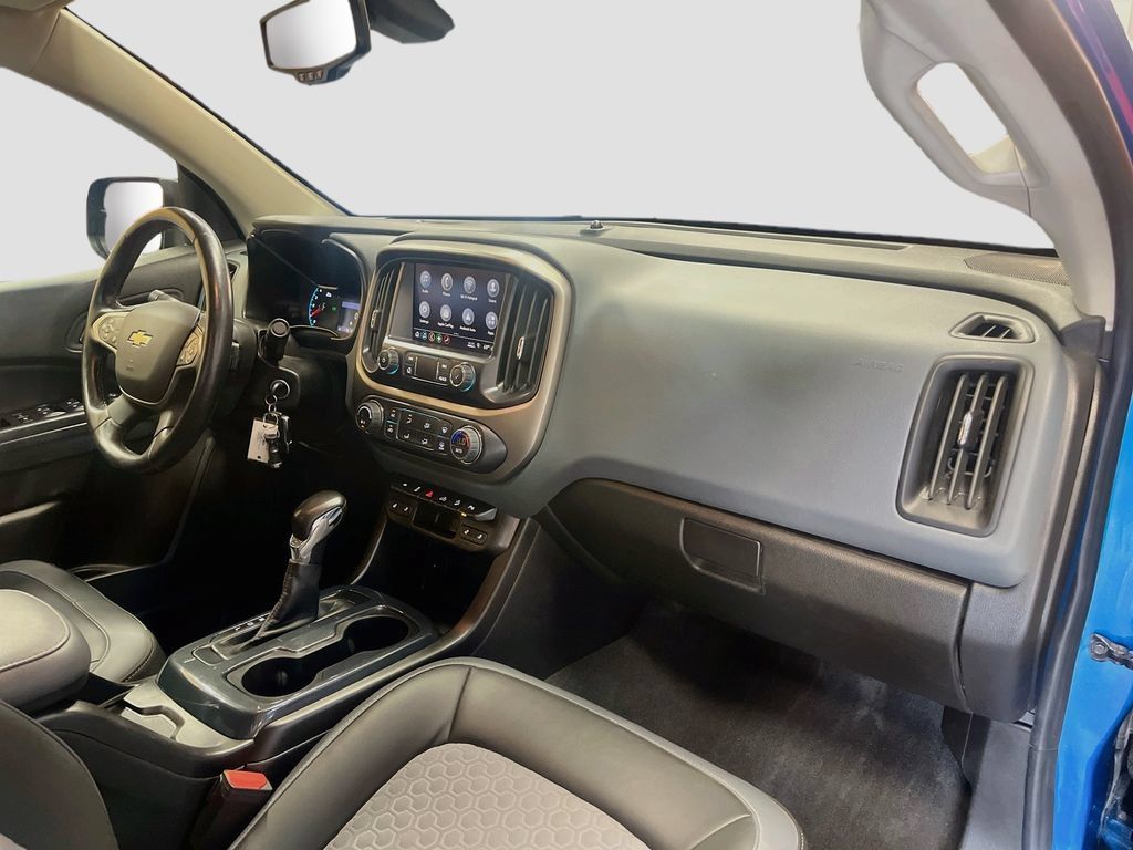 Used 2022 Chevrolet Colorado Z71 AWD/4WD image 28