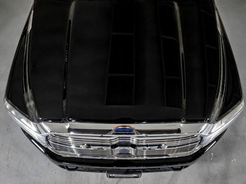Used 2024 RAM 2500 Laramie w/ Safety Group AWD/4WD image 37