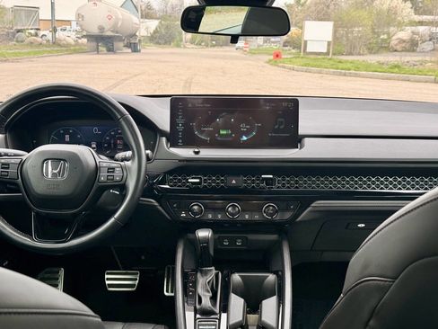 Used 2024 Honda Accord Sport image 16