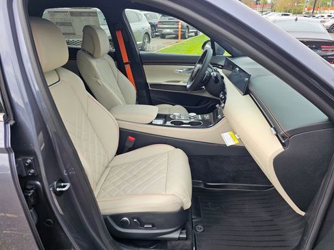 New 2026 Genesis GV70 3.5T Sport Prestige AWD/4WD image 29