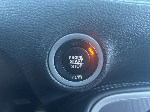 Used 2022 Dodge Challenger R/T image 42