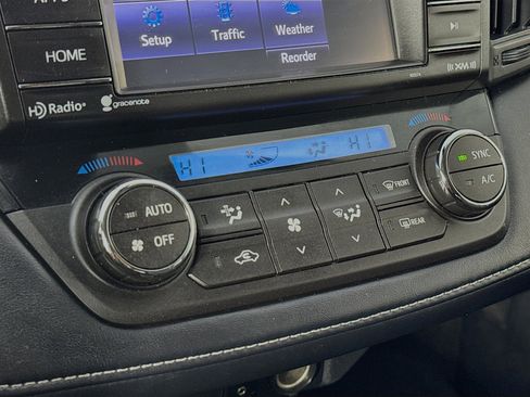 Used 2018 Toyota RAV4 XLE image 15