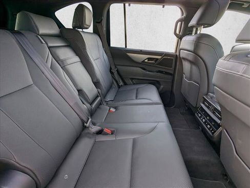 Used 2025 Lexus LX 600 F Sport AWD/4WD image 18