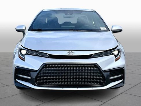 Used 2021 Toyota Corolla SE image 3