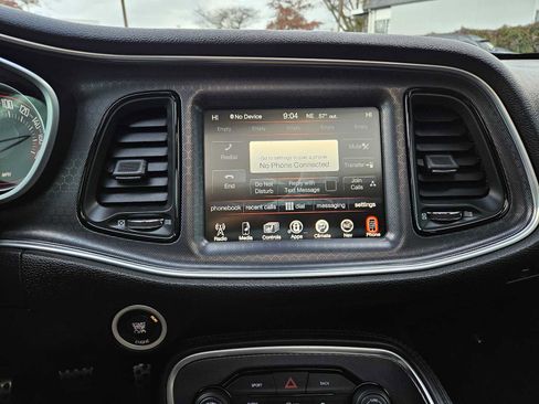 Used 2016 Dodge Challenger R/T Scat Pack w/ Leather Interior Group image 30