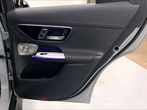 New 2026 Mercedes-Benz GLC 300 image 13