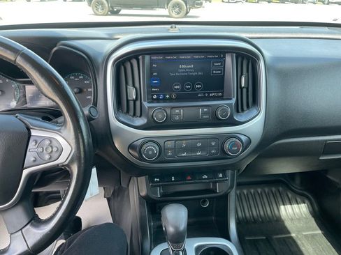 Used 2022 Chevrolet Colorado LT w/ Fleet Safety Package RWD image 11