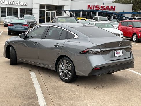 New 2026 Nissan Sentra SL image 7