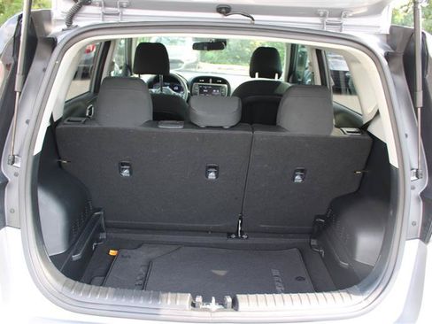 Used 2025 Kia Soul LX w/ LX Technology Package FWD image 8