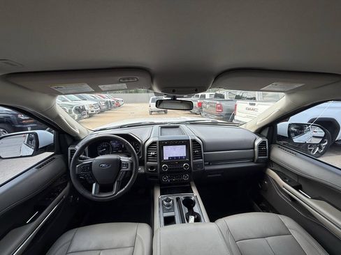 Used 2020 Ford Expedition XLT w/ Equipment Group 202A RWD image 20
