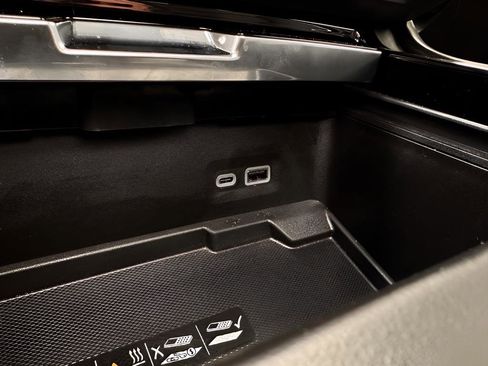 Used 2025 GMC Yukon AT4 Ultimate w/ LPO, Floor Liner Package AWD/4WD image 16