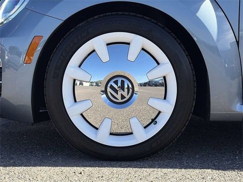Used 2019 Volkswagen Beetle 2.0T Final Edition SEL image 10