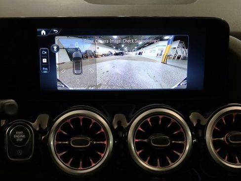 Certified 2025 Mercedes-Benz GLA 250 4MATIC image 24