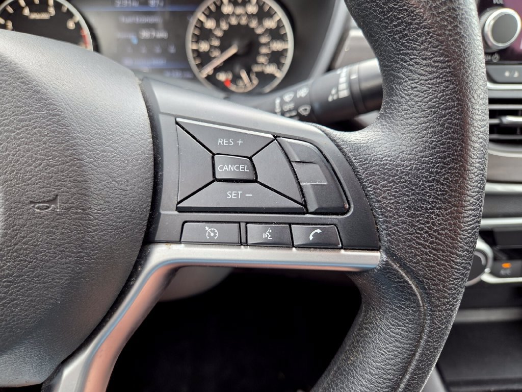 Used 2024 Nissan Altima 2.5 SV FWD image 28