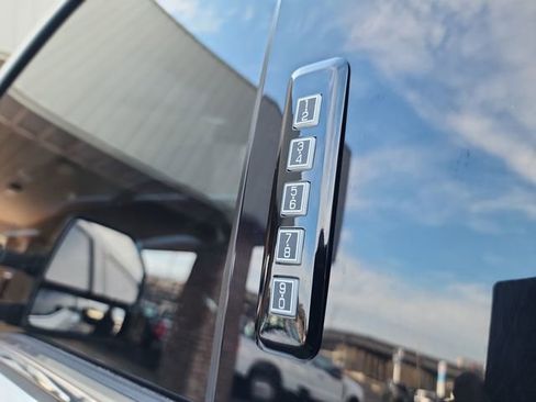 Used 2024 Ford F250 King Ranch w/ Chrome Package image 28