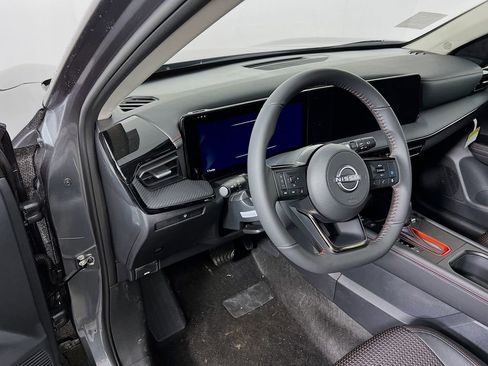 New 2026 Nissan Kicks SR image 8