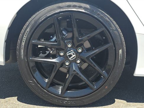 Used 2025 Honda Civic Sport image 24