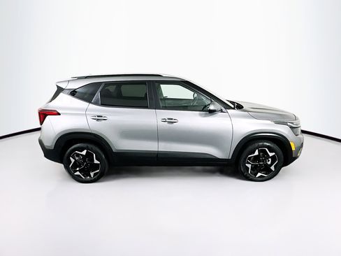 Used 2025 Kia Seltos S FWD image 10