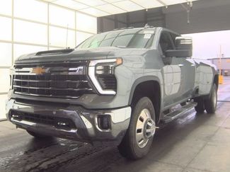 Used 2024 Chevrolet Silverado 3500 LTZ w/ LTZ Plus Package AWD/4WD video 1